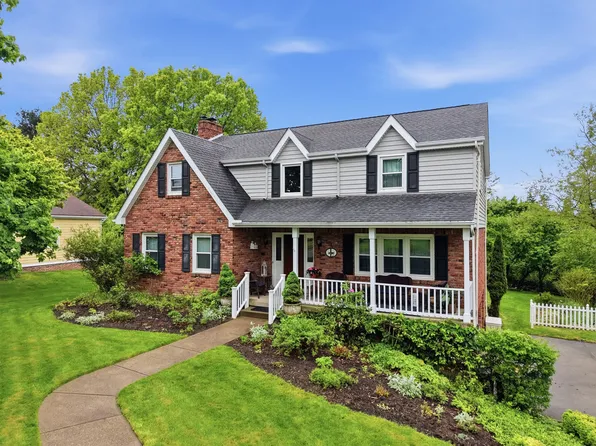 2357 Westgate Dr, Pittsburgh, PA 15237