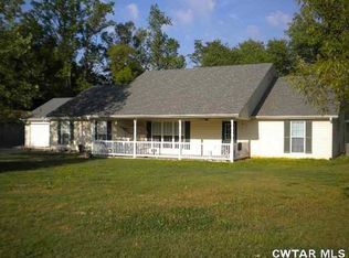 558 Cedarfield Rd, Pinson, TN 38366