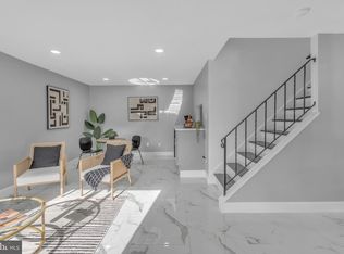 201 Timbercreek Rd, Clementon, NJ 08021