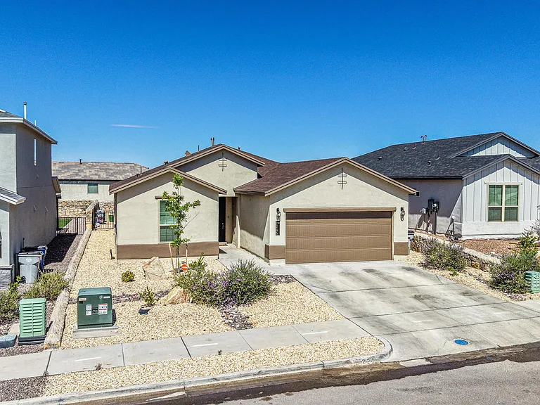 2245 Small Mountain Pl — Photo 25