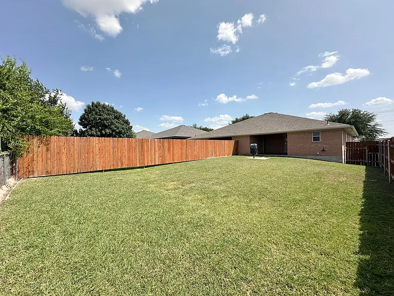2703 Edgefield St — Photo 43