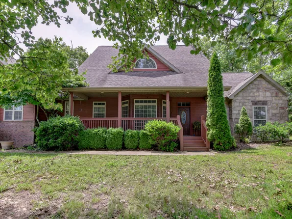 613 Crossing Drive, Branson West, MO 65737