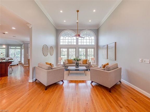 3rd image of 2512 Campbell Close