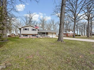 26931 W Woodland Ct, Millbury, OH 43447