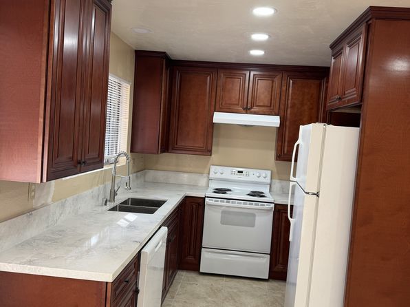 858 S Orange Ave APT D