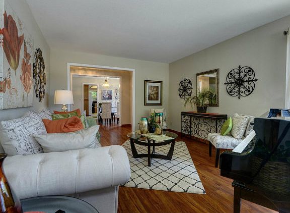4th image of 441 Chardonnay Dr