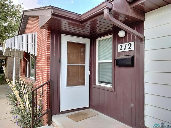 5th image of 212 Sandia Dr