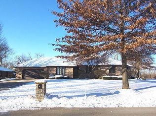 35 Ashlawn Ave, Oswego, IL 60543