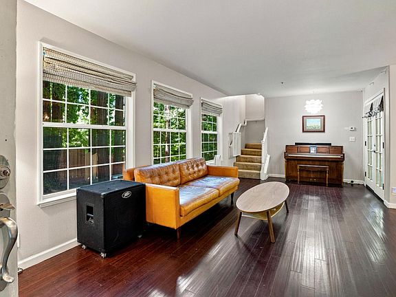2nd image of 110 Azalea Way