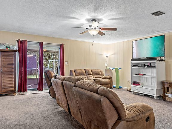 3rd image of 740 Bryn Mawr Blvd