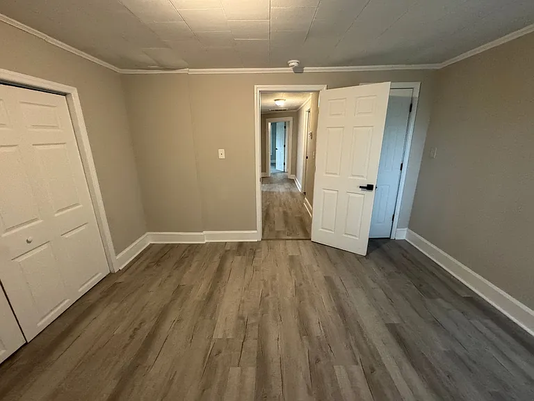 1514 W May Ave — Photo 13