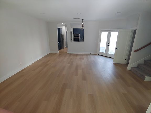 3rd image of 2713 Swanston Oak Ln