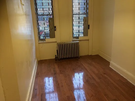 Rented by Premier Metro Realty Corp | media 5