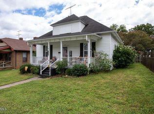 604 W 1st Ave, Lenoir City, TN 37771