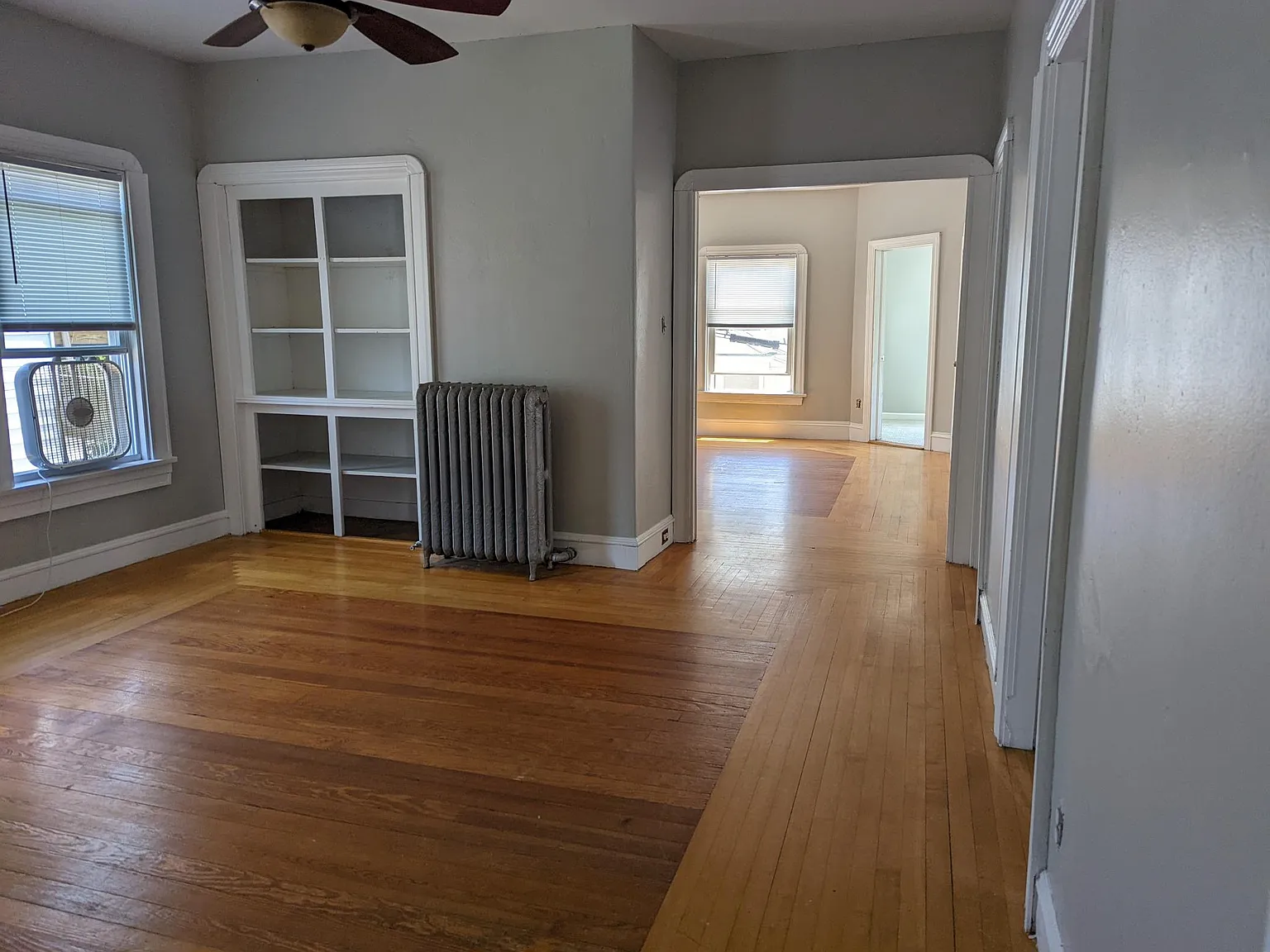 3 bed, 1000 sqft, $1,600 — Photo 3