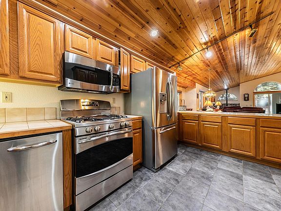 5th image of 12364 Saint Bernard Dr