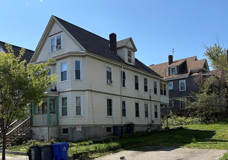 1st image of 207 Quincy St