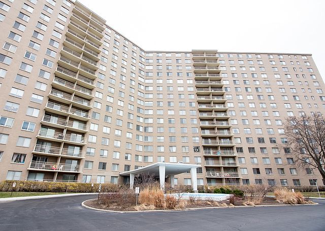 1st image of 7061 N Kedzie Ave Suite 506