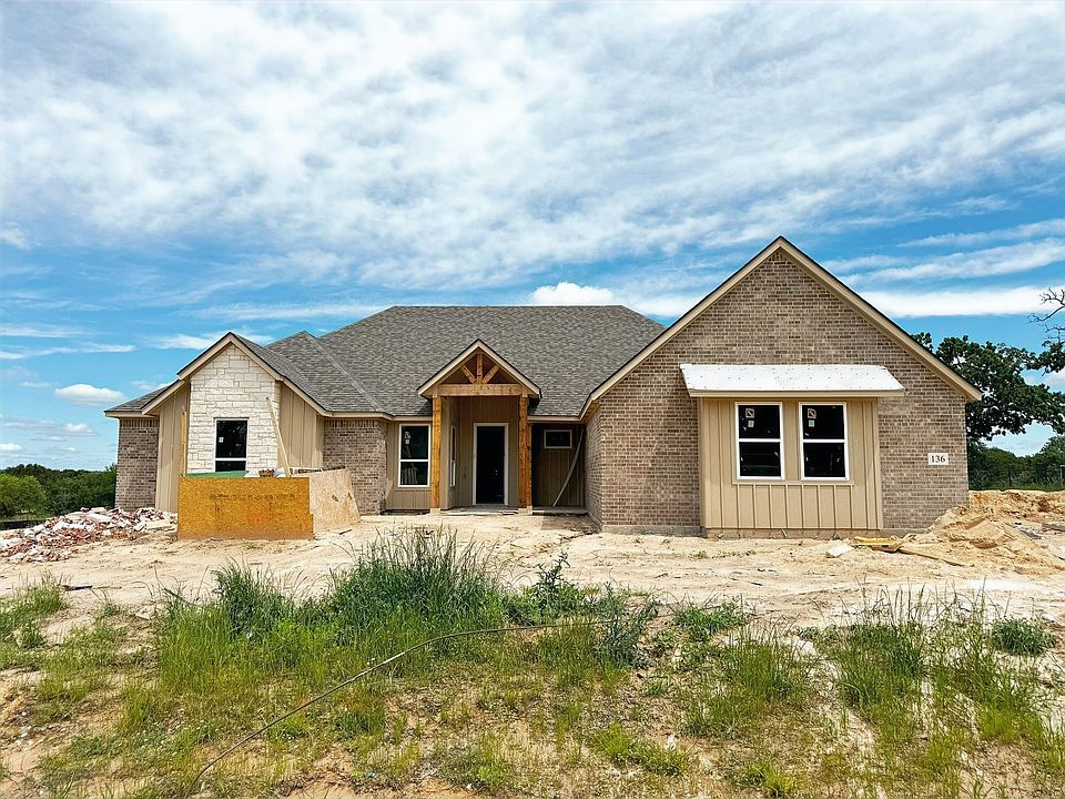 1st image of 136 Loveta Ln