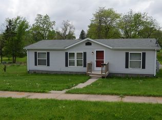 801 N C St E, Oskaloosa, IA 52577