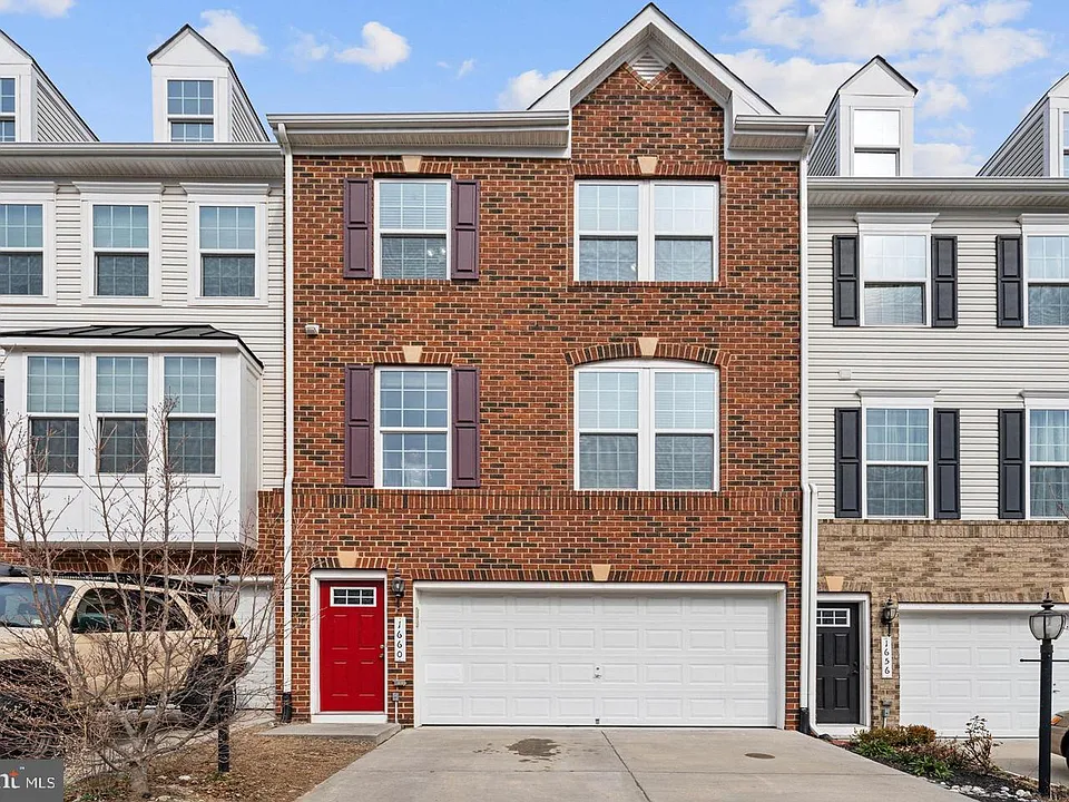 1660 Dorothy Ln