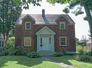 9 Tudor Rd, Albany, NY 12203