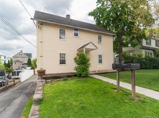 533 Willett Ave, Port Chester, NY 10573