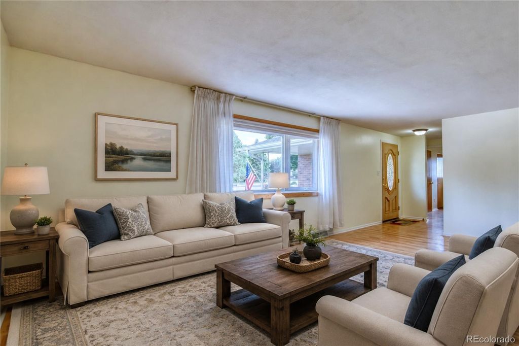 2348 Fountain Drive