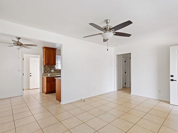 5th image of 1244 W 4th St #1