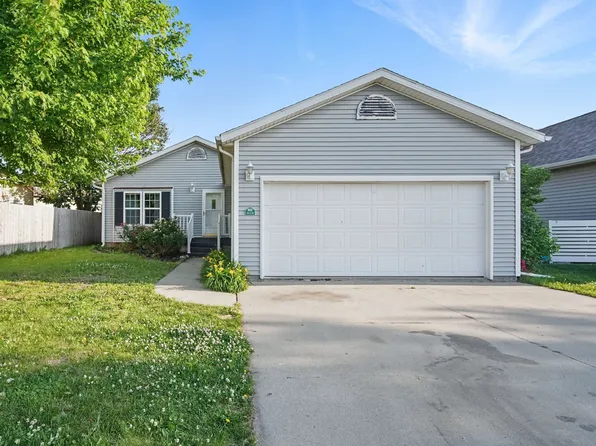 902 33rd St SW, Bondurant, IA 50035