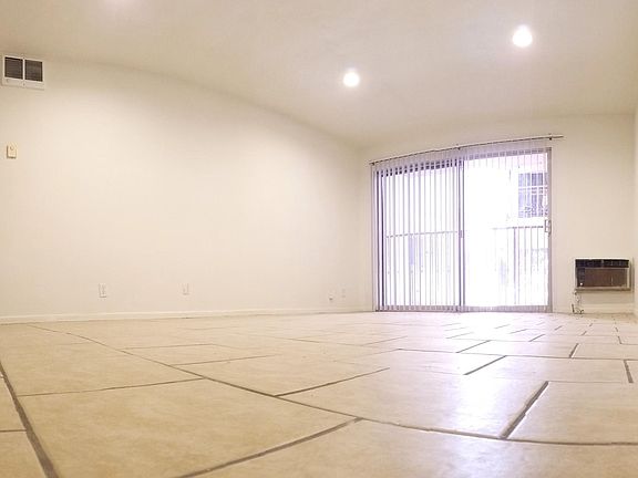 2nd image of 8108 Langdon Ave #9uxmxfgfy
