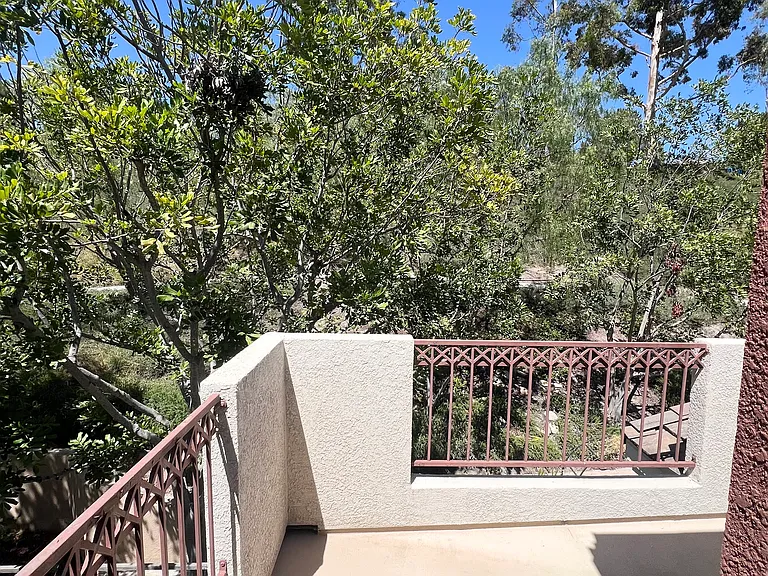 102 Santa Barbara Ct — Photo 26