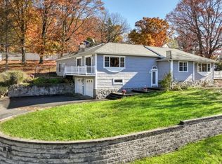 66 Minnisink Rd, Lake Hopatcong, NJ 07849