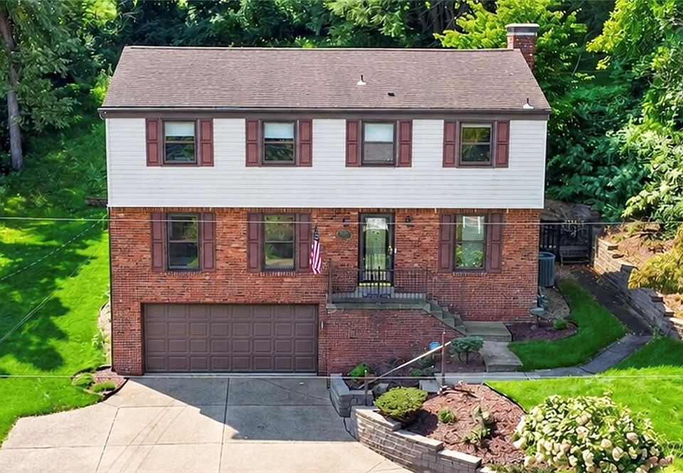 1st image of 1024 Surrey Woods Rd