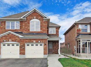 31 Coachlight Cres, Brampton, ON L6P2Y7