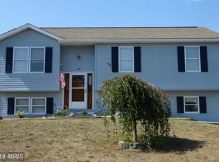 116 Cortland Cir, Shippensburg, PA 17257