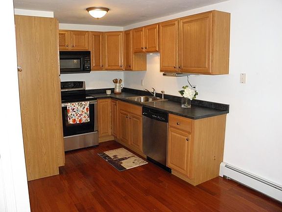4th image of 132 Twin Lakes Dr
