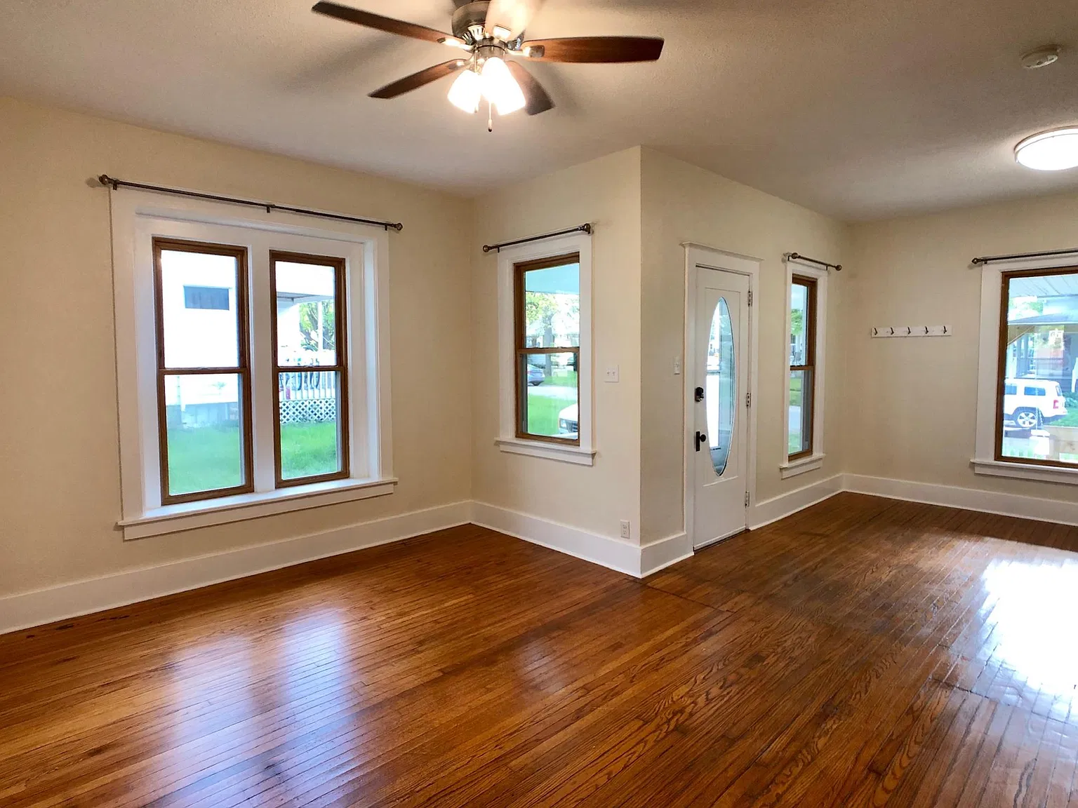 3 bed, 1484 sqft, $1,795 — Photo 3