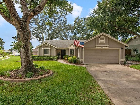 2nd image of 455 Country Wood Cir