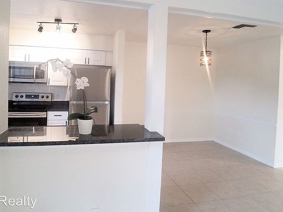 3rd image of 3032 Antique Oaks Cir APT 150