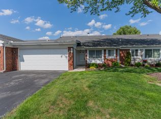 644 Country Club Dr #42, Saint Clair Shores, MI 48082