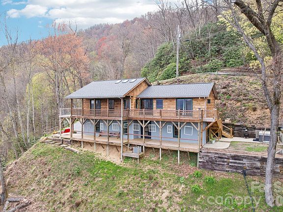 2nd image of 1426 Setzer Cove Rd