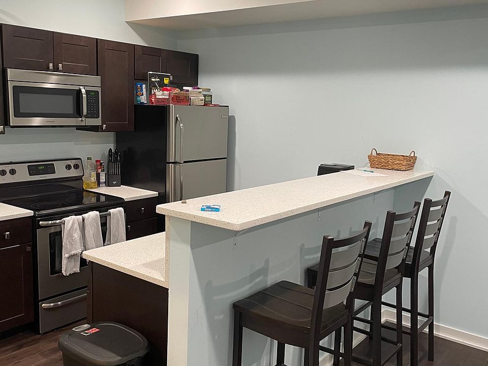 1st image of 1407 N 15th St APT 103