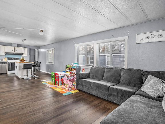 4th image of 6311 Desert View Dr