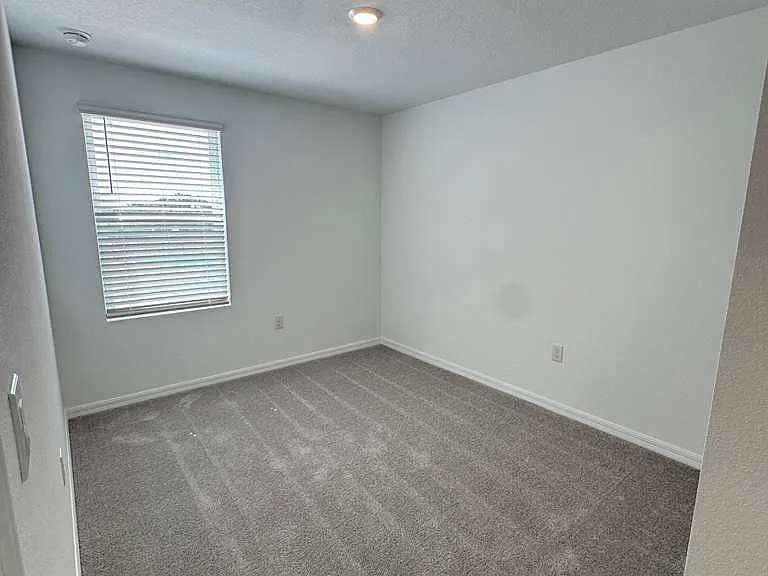 10725 Eclipse St — Photo 16