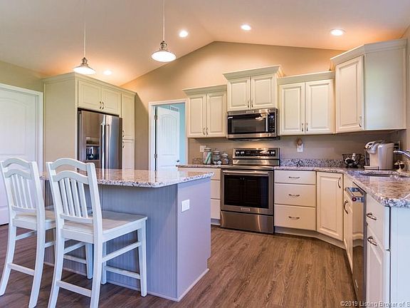 3rd image of 3095 Jones Ct