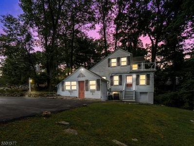 30 Woodbine Ter, Sparta, NJ, 07871