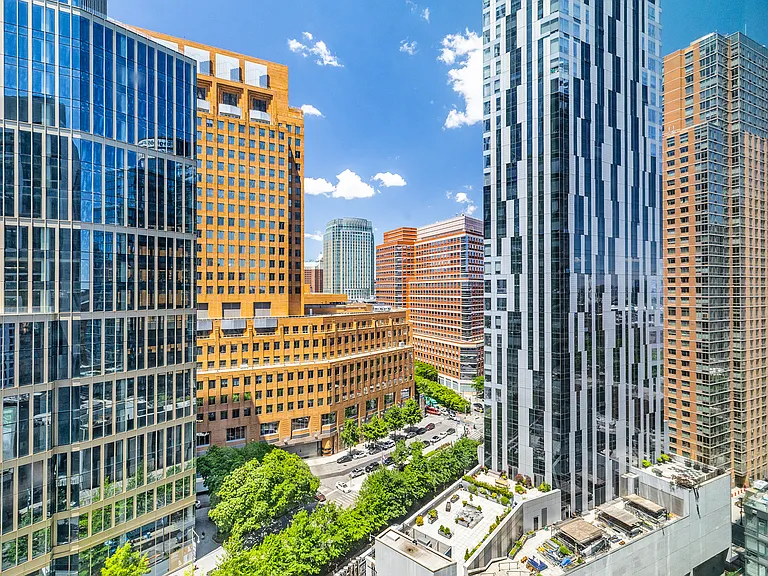 106 Fleet Pl #3A — Photo 8