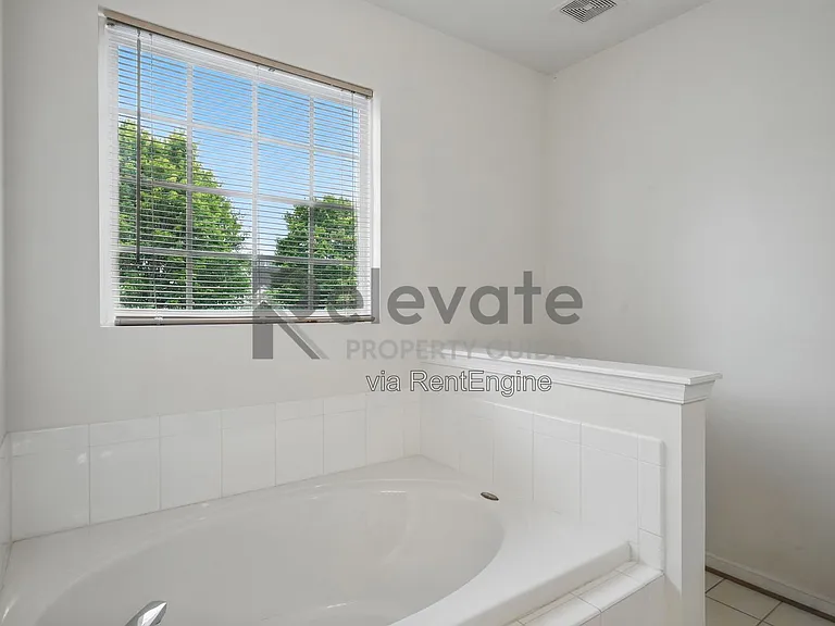 4321 Meredith Creek Dr — Photo 26
