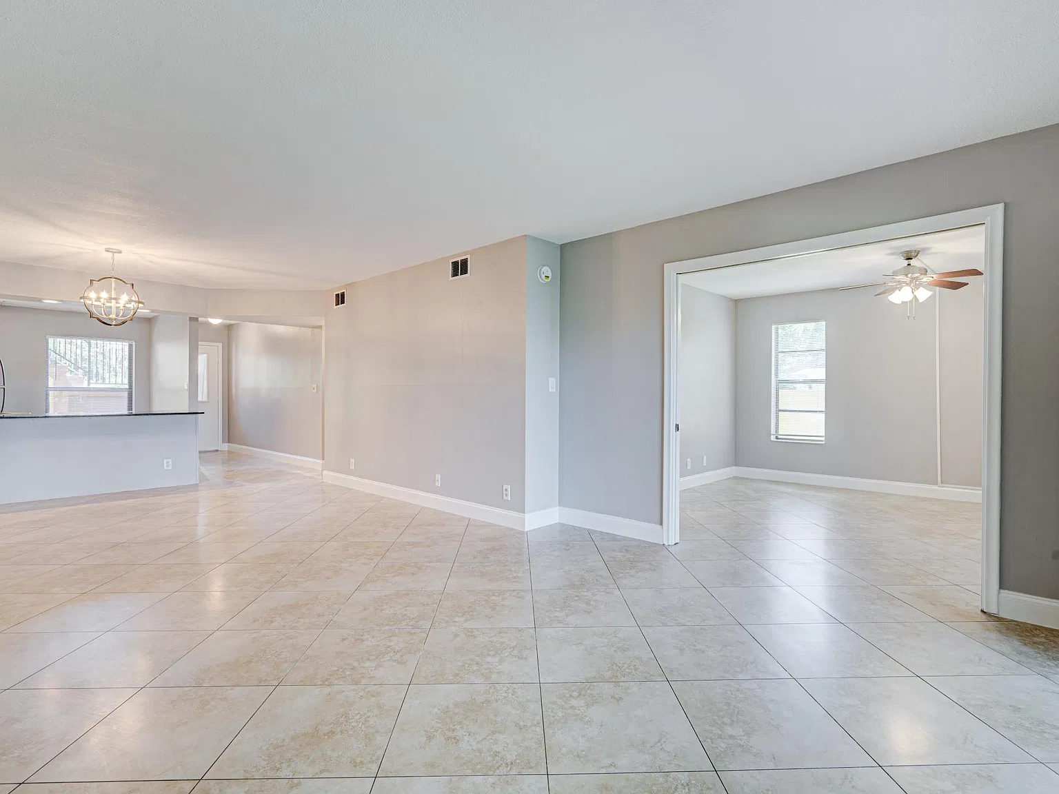 2 bed, 1175 sqft, $2,160 — Photo 3
